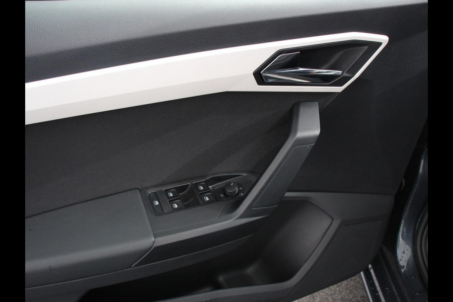 Seat Ibiza 1.0 TSI 115 pk Xcellence Automaat Climate control Cruise control LED Voorstoelen verwarmd Parkeersensoren Apple Carplay/ Andoid Auto