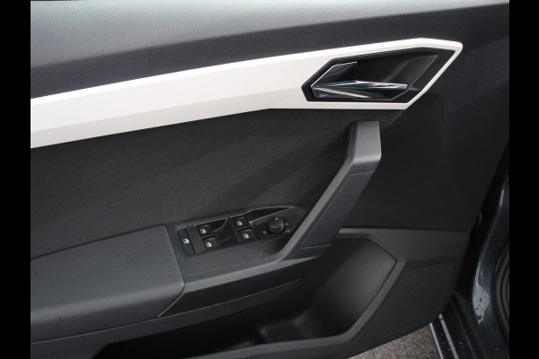 Seat Ibiza 1.0 TSI 115 pk Xcellence Automaat Climate control Cruise control LED Voorstoelen verwarmd Parkeersensoren Apple Carplay/ Andoid Auto