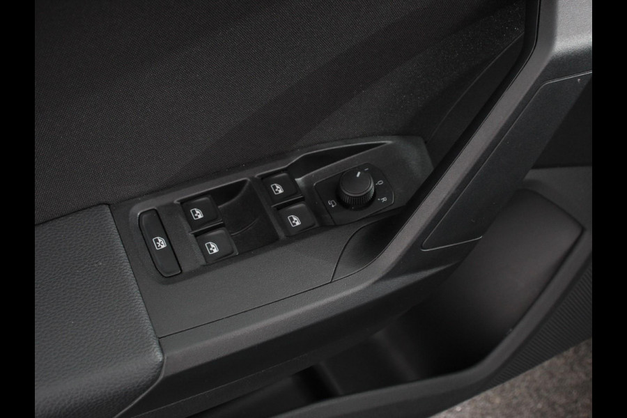 Seat Ibiza 1.0 TSI 115 pk Xcellence Automaat Climate control Cruise control LED Voorstoelen verwarmd Parkeersensoren Apple Carplay/ Andoid Auto
