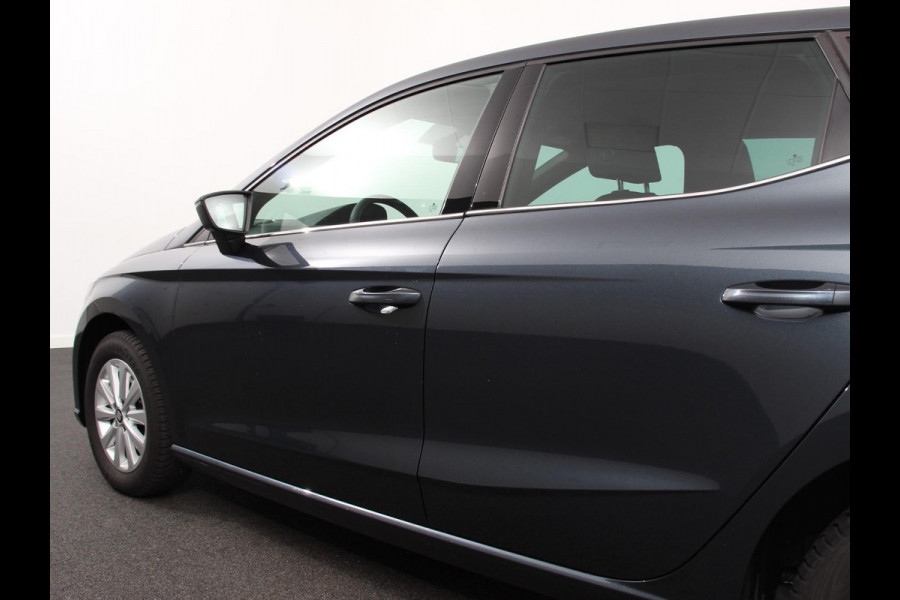 Seat Ibiza 1.0 TSI 115 pk Xcellence Automaat Climate control Cruise control LED Voorstoelen verwarmd Parkeersensoren Apple Carplay/ Andoid Auto