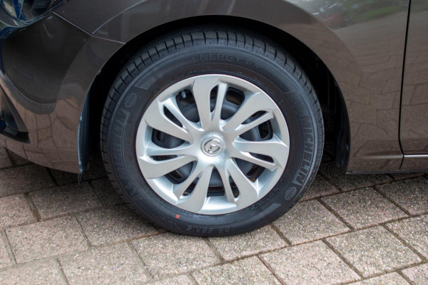 Mazda 2 1.5 Skyactiv-G S | Prijs rijklaar incl. 12 mnd garantie | Stoelverwarming Cruise Pdc Airco BT