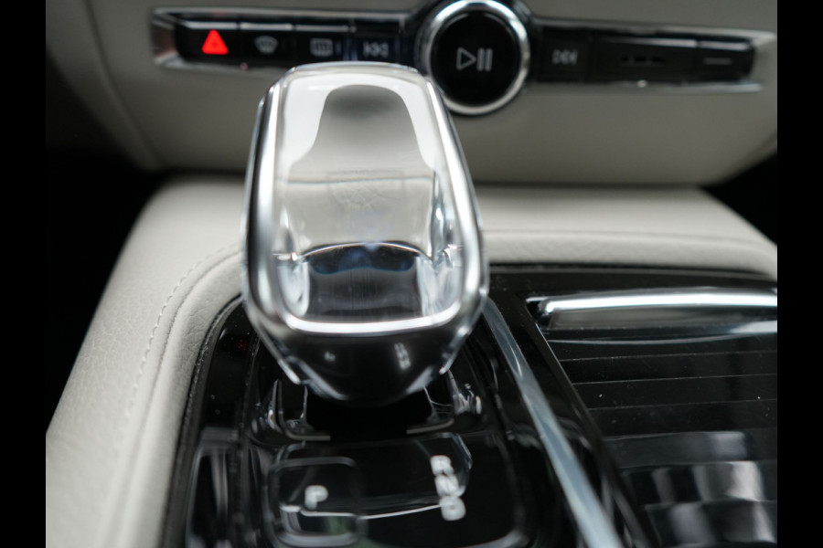 Volvo V60 T6 Recharge AWD Inscription Plug In Hybrid 340pk Dealer O.H PHEV | Adaptive Cruise | Lederen Sportstoelen Memory | Harman Kardon | BLIS | Camera | Keyless | Pilot Assist | Apple Carplay |