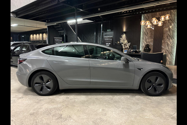 Tesla Model 3 Standard RWD Plus 60 kWh