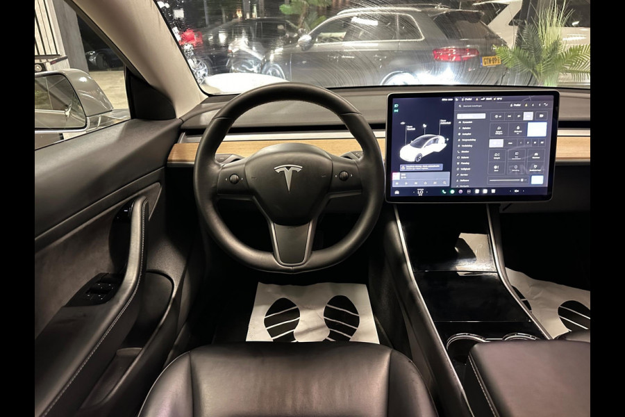 Tesla Model 3 Standard RWD Plus 60 kWh