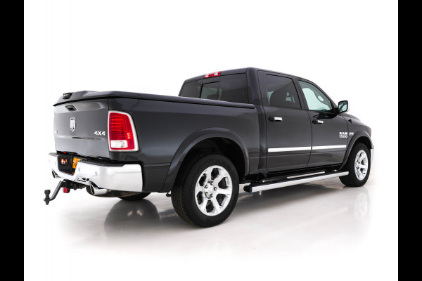 Dodge Ram 1500 5.7 V8 HEMI LARAMIE Quad-Cab 6'4 [ 5-Pers. ] Aut. *PANO | LUXURY-LEATHER | MEMORY-PACK | ALPINE-SOUNDSYSTEM | CAMERA | NAVI-FULLMAP | HEATED-COOLED-COMFORTSEATS| TOWBAR | 20''ALU*