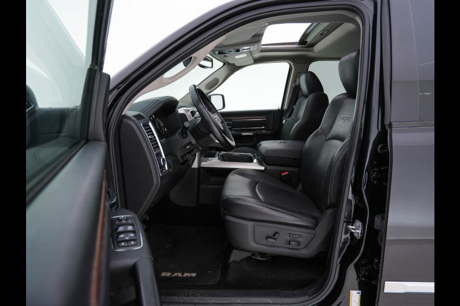Dodge Ram 1500 5.7 V8 HEMI LARAMIE Quad-Cab 6'4 [ 5-Pers. ] Aut. *PANO | LUXURY-LEATHER | MEMORY-PACK | ALPINE-SOUNDSYSTEM | CAMERA | NAVI-FULLMAP | HEATED-COOLED-COMFORTSEATS| TOWBAR | 20''ALU*