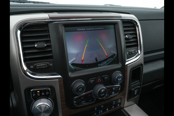 Dodge Ram 1500 5.7 V8 HEMI LARAMIE Quad-Cab 6'4 [ 5-Pers. ] Aut. *PANO | LUXURY-LEATHER | MEMORY-PACK | ALPINE-SOUNDSYSTEM | CAMERA | NAVI-FULLMAP | HEATED-COOLED-COMFORTSEATS| TOWBAR | 20''ALU*