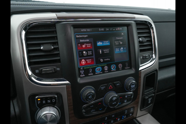 Dodge Ram 1500 5.7 V8 HEMI LARAMIE Quad-Cab 6'4 [ 5-Pers. ] Aut. *PANO | LUXURY-LEATHER | MEMORY-PACK | ALPINE-SOUNDSYSTEM | CAMERA | NAVI-FULLMAP | HEATED-COOLED-COMFORTSEATS| TOWBAR | 20''ALU*