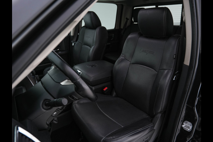 Dodge Ram 1500 5.7 V8 HEMI LARAMIE Quad-Cab 6'4 [ 5-Pers. ] Aut. *PANO | LUXURY-LEATHER | MEMORY-PACK | ALPINE-SOUNDSYSTEM | CAMERA | NAVI-FULLMAP | HEATED-COOLED-COMFORTSEATS| TOWBAR | 20''ALU*