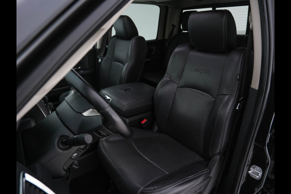 Dodge Ram 1500 5.7 V8 HEMI LARAMIE Quad-Cab 6'4 [ 5-Pers. ] Aut. *PANO | LUXURY-LEATHER | MEMORY-PACK | ALPINE-SOUNDSYSTEM | CAMERA | NAVI-FULLMAP | HEATED-COOLED-COMFORTSEATS| TOWBAR | 20''ALU*
