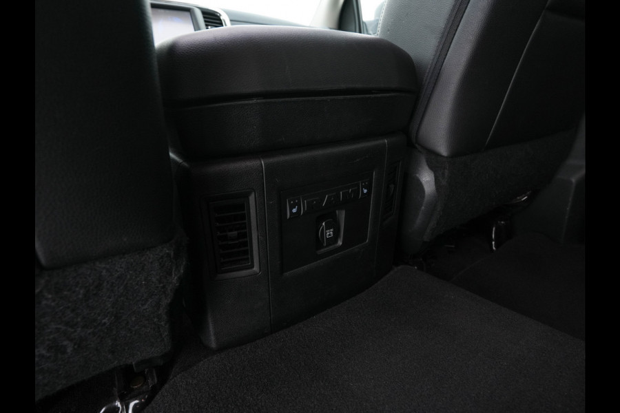 Dodge Ram 1500 5.7 V8 HEMI LARAMIE Quad-Cab 6'4 [ 5-Pers. ] Aut. *PANO | LUXURY-LEATHER | MEMORY-PACK | ALPINE-SOUNDSYSTEM | CAMERA | NAVI-FULLMAP | HEATED-COOLED-COMFORTSEATS| TOWBAR | 20''ALU*
