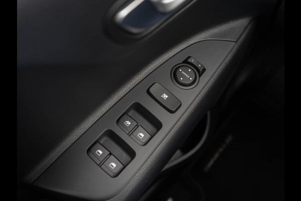 Kia Stonic 1.0 T-GDi MHEV DynamicLine | Navigatie | Climate control Airco | Achteruitrijcamera |