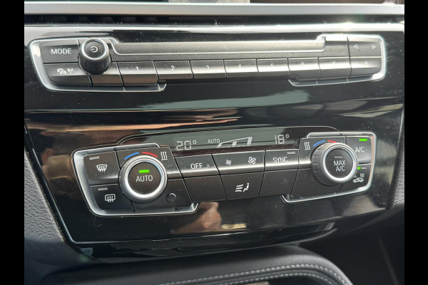 BMW X2 SDrive18i High Executive Led Panorama Sfeer verlichting Leder Cruise Clima