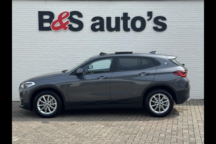 BMW X2 SDrive18i High Executive Led Panorama Sfeer verlichting Leder Cruise Clima