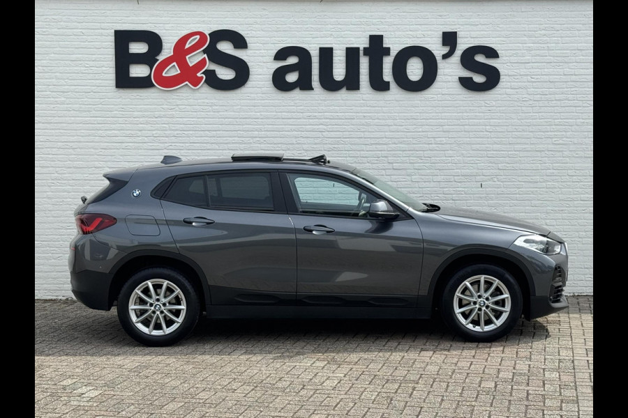 BMW X2 SDrive18i High Executive Led Panorama Sfeer verlichting Leder Cruise Clima