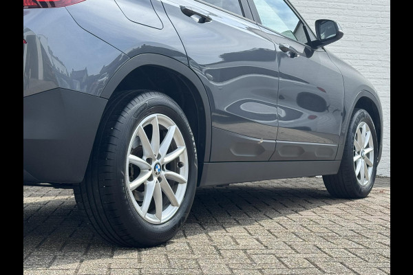 BMW X2 SDrive18i High Executive Led Panorama Sfeer verlichting Leder Cruise Clima