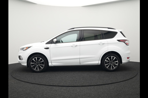 Ford Kuga 1.5 EcoBoost ST Line 2000kg Trekgewicht | Alcantara Sportstoelen | Apple Carplay | Navigatie | Trekhaak | Camera | Climate Control | Cruise Control | L.M. 18" | Parkeersensoren |