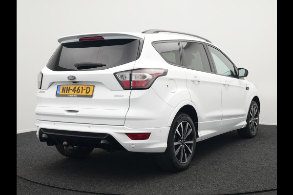Ford Kuga 1.5 EcoBoost ST Line 2000kg Trekgewicht | Alcantara Sportstoelen | Apple Carplay | Navigatie | Trekhaak | Camera | Climate Control | Cruise Control | L.M. 18" | Parkeersensoren |