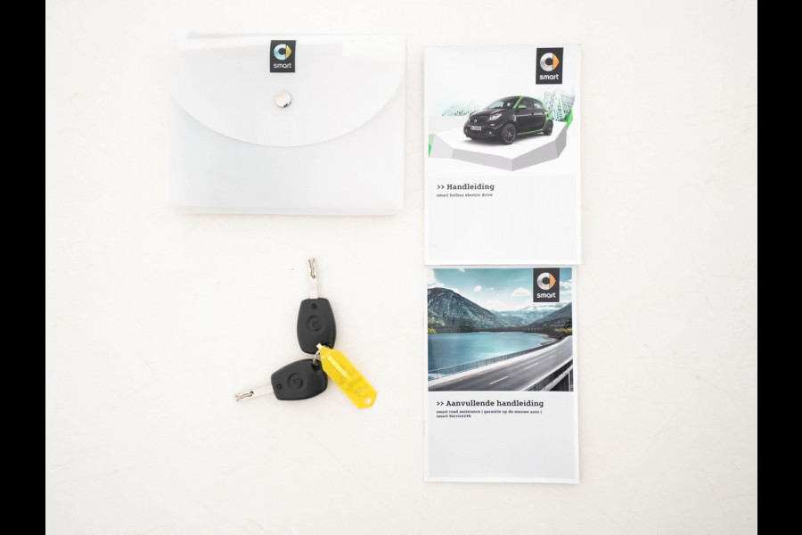 Smart Forfour electric drive Business Solution Cool & Audio Pack Aut. *FULL-LEATHER | AIRCO | CRUISE | COMFORT-SEATS | 15''ALU*