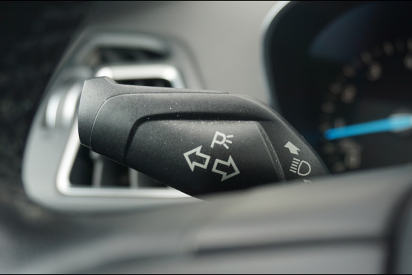 Ford Kuga 120PK Titanium TREKHAAK | CARPLAY | KEYLESS | CAMERA | ELEK.KLEP