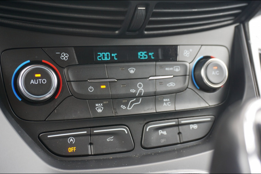 Ford Kuga 120PK Titanium TREKHAAK | CARPLAY | KEYLESS | CAMERA | ELEK.KLEP