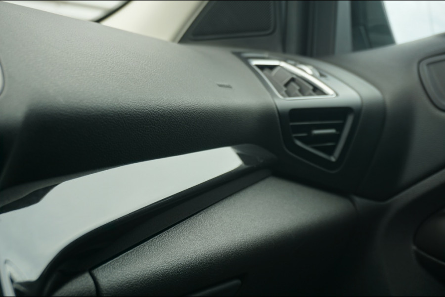 Ford Kuga 120PK Titanium TREKHAAK | CARPLAY | KEYLESS | CAMERA | ELEK.KLEP