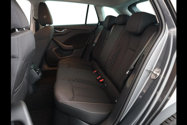 Škoda SCALA 1.0 TSI Ambition 110 pk Automaat (DSG) | Verlengde garantie | Navigatie via App | Parkeersensoren achter | Autom. airco | Apple Carplay/Android Auto |