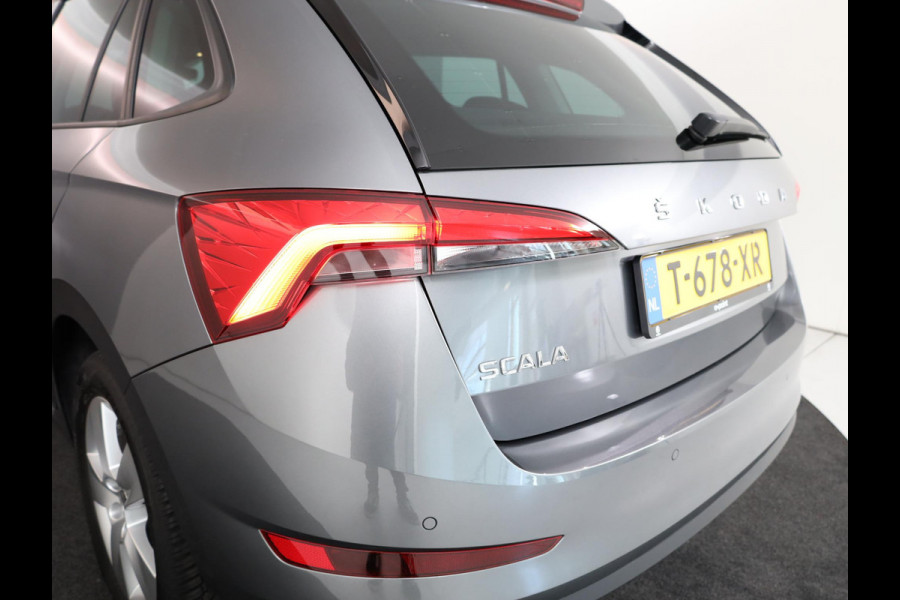 Škoda SCALA 1.0 TSI Ambition 110 pk Automaat (DSG) | Verlengde garantie | Navigatie via App | Parkeersensoren achter | Autom. airco | Apple Carplay/Android Auto |