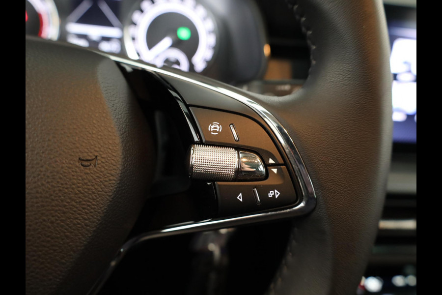 Škoda SCALA 1.0 TSI Ambition 110 pk Automaat (DSG) | Verlengde garantie | Navigatie via App | Parkeersensoren achter | Autom. airco | Apple Carplay/Android Auto |