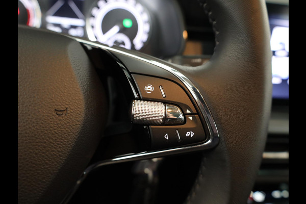 Škoda SCALA 1.0 TSI Ambition 110 pk Automaat (DSG) | Verlengde garantie | Navigatie via App | Parkeersensoren achter | Autom. airco | Apple Carplay/Android Auto |