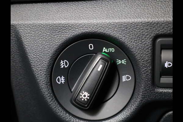Škoda SCALA 1.0 TSI Ambition 110 pk Automaat (DSG) | Verlengde garantie | Navigatie via App | Parkeersensoren achter | Autom. airco | Apple Carplay/Android Auto |