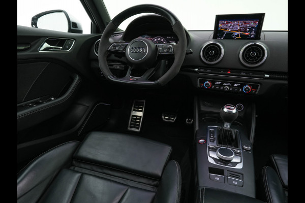 Audi RS3 2.5 TFSI quattro Aut. *RS-SEATS | PANO | NAPPA-FULL-LEATHER | DIGI-COCKPIT | BANG&OLUFSEN | APPLE-CARPLAY | ADAPTIVE-CRUISE | BLIND-SPOT | CAMERA | KEYLESS | NAVI-FULLMAP | DAB+ | MAGNETIC-RIDE | 19''ALU*
