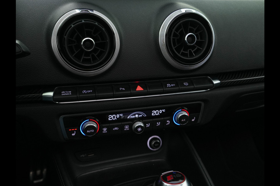 Audi RS3 2.5 TFSI quattro Aut. *RS-SEATS | PANO | NAPPA-FULL-LEATHER | DIGI-COCKPIT | BANG&OLUFSEN | APPLE-CARPLAY | ADAPTIVE-CRUISE | BLIND-SPOT | CAMERA | KEYLESS | NAVI-FULLMAP | DAB+ | MAGNETIC-RIDE | 19''ALU*