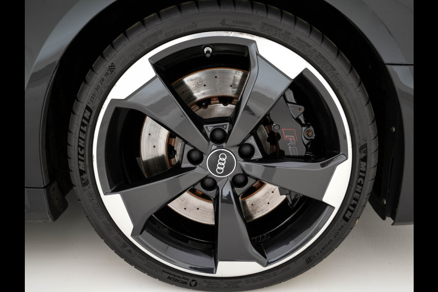 Audi RS3 2.5 TFSI quattro Aut. *RS-SEATS | PANO | NAPPA-FULL-LEATHER | DIGI-COCKPIT | BANG&OLUFSEN | APPLE-CARPLAY | ADAPTIVE-CRUISE | BLIND-SPOT | CAMERA | KEYLESS | NAVI-FULLMAP | DAB+ | MAGNETIC-RIDE | 19''ALU*
