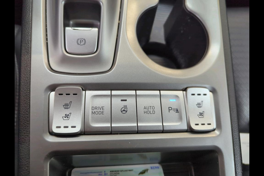 Hyundai Kona EV Premium 64 kWh NL AUTO | CAMERA | STOELKOELING | STOELVERW |