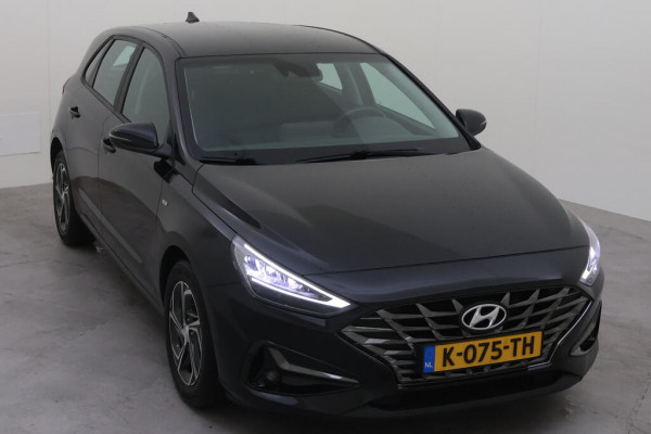 Hyundai i30 1.0 T-GDi MHEV Comfort Smart NL AUTO | CAMERA | CARPLAY | ! 2DE PINKSTERDAG GEOPEND VAN 10:00 UUR T/M 17:00 UUR
