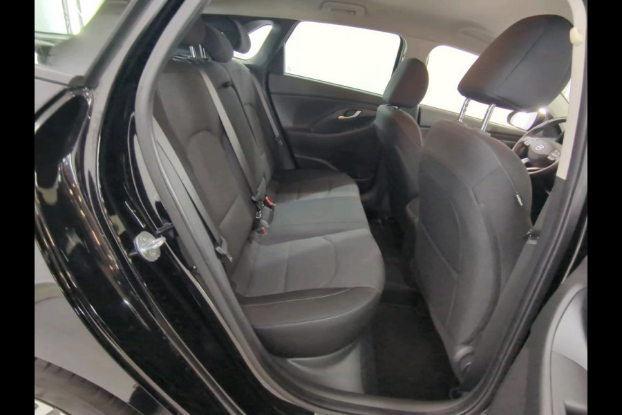Hyundai i30 1.0 T-GDi MHEV Comfort Smart NL AUTO | CAMERA | CARPLAY | ! 2DE PINKSTERDAG GEOPEND VAN 10:00 UUR T/M 17:00 UUR