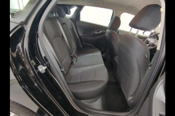 Hyundai i30 1.0 T-GDi MHEV Comfort Smart NL AUTO | CAMERA | CARPLAY | ! 2DE PINKSTERDAG GEOPEND VAN 10:00 UUR T/M 17:00 UUR