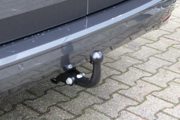 Ford Transit Connect 1.5 EcoBoost PHEV L2 Limited 150pk | Ford Voorraad | Laadvloerbescherming hout | Driver Assistance Pack Trailer