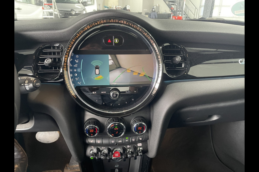 MINI Mini 1.5 Cooper Camden Plus Edition LEDER / PANO DAK CAMERA