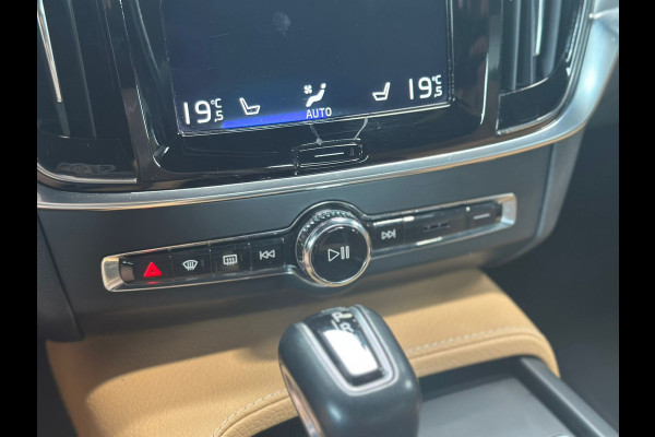 Volvo S90 2.0 T5 Momentum, Leder, Virtual Dash, Navi, NL Auto, NAP