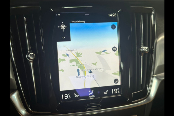 Volvo S90 2.0 T5 Momentum, Leder, Virtual Dash, Navi, NL Auto, NAP