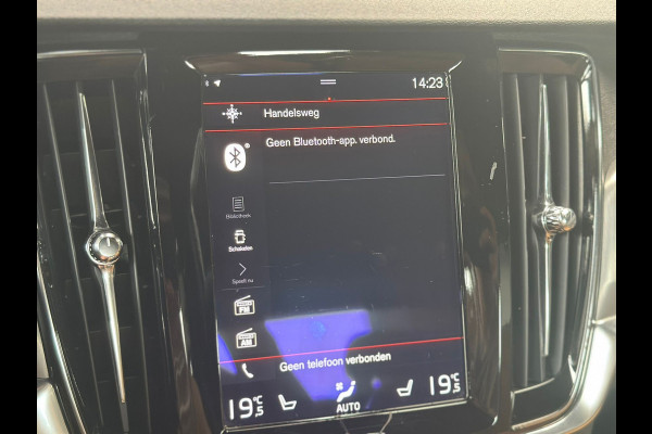 Volvo S90 2.0 T5 Momentum, Leder, Virtual Dash, Navi, NL Auto, NAP