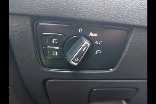 Volkswagen Passat Variant 1.5 TSI Comfort Business Automaat, airco,cruise,navigatie,trekhaak,parkeersensoren,
