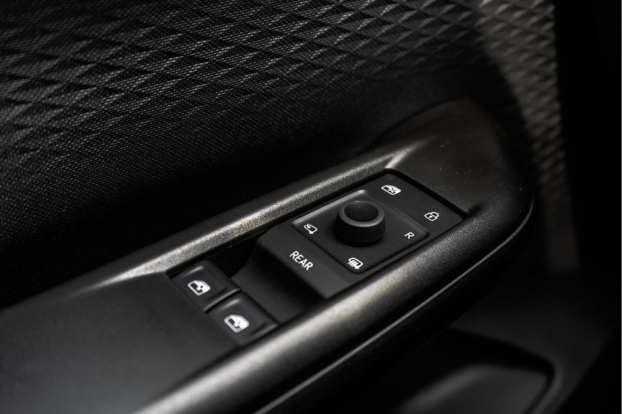CUPRA Born Business Plus 62 kWh | LED | Camera | CarPlay | Navigatie | iClimate | Cruise