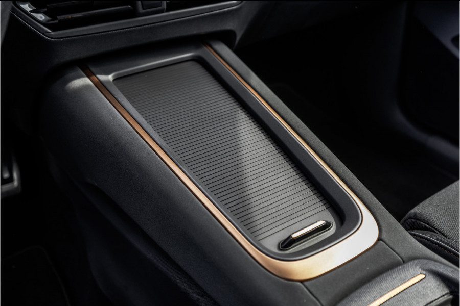 CUPRA Born Business Plus 62 kWh | LED | Camera | CarPlay | Navigatie | iClimate | Cruise