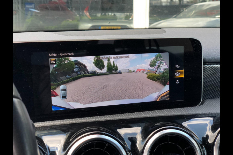 Mercedes-Benz A-Klasse 220 Advantage 190PK | Virt. Cockp., Camera, Navi, Stoelverw., LED, Half leder | NAP |