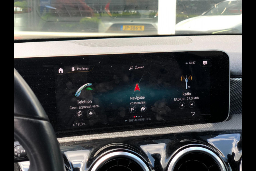 Mercedes-Benz A-Klasse 220 Advantage 190PK | Virt. Cockp., Camera, Navi, Stoelverw., LED, Half leder | NAP |