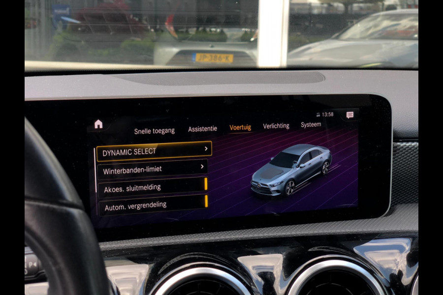 Mercedes-Benz A-Klasse 220 Advantage 190PK | Virt. Cockp., Camera, Navi, Stoelverw., LED, Half leder | NAP |
