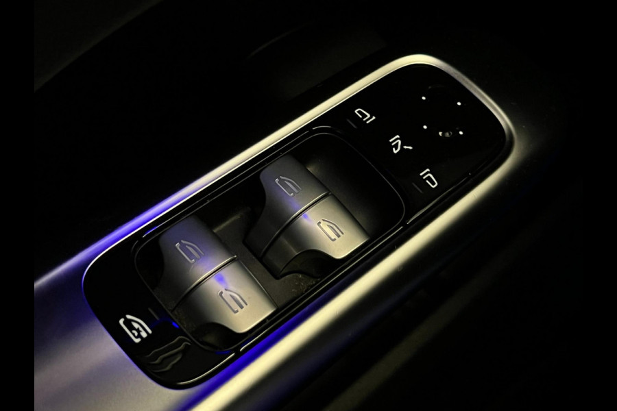 Mercedes-Benz C-Klasse 220d / BTW / Schuifdak / Trekhaak / Sfeerverlichting